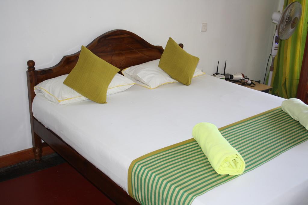 Moonlight Holiday Home Ella Esterno foto